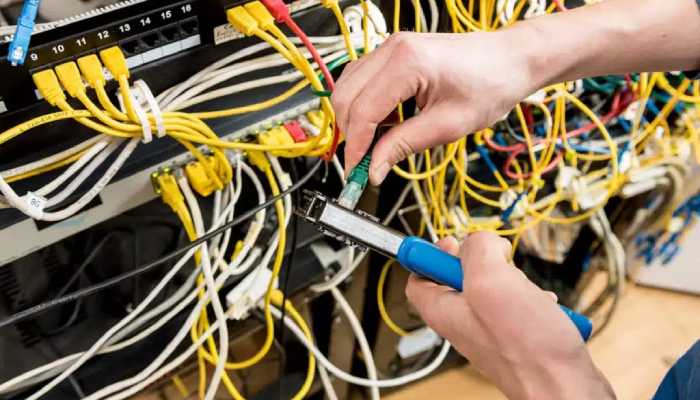 کابل کشی شبکه اینترنت