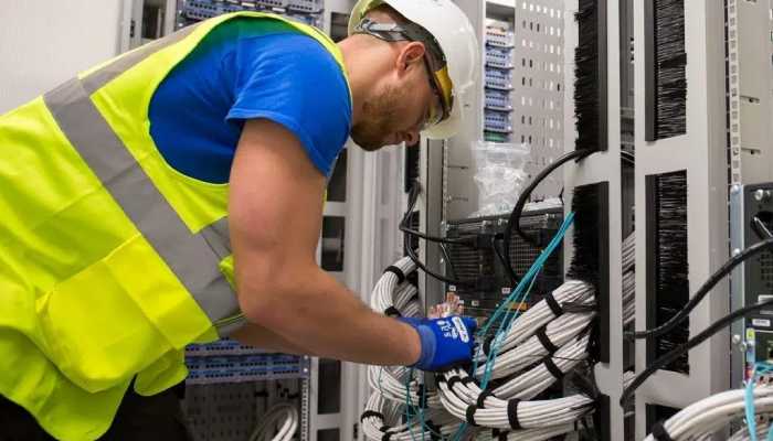 کابل کشی شبکه اینترنت